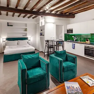 Casa Annamaria Al Pantheon Apartment Rome