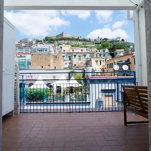 La Casa Di Toto , Naples Italie