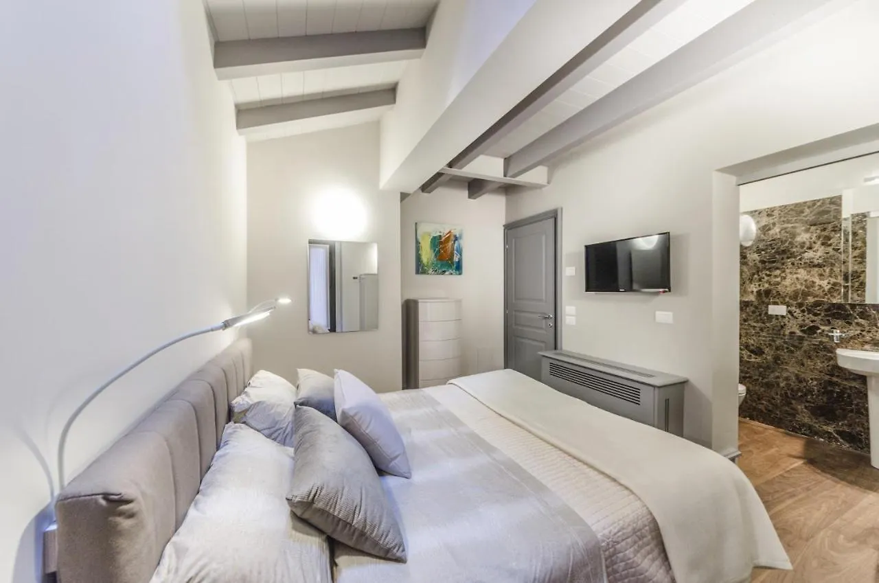 Venice New Luxury Residence 0*,